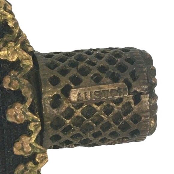 Vtg Austrian Glass Perfume Bottle Petit Point Floral Rose Brass Filigree Ormolu - Picture 9 of 13